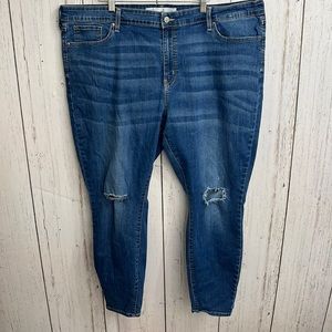 Levi’s Mid Rise Super Skinny Jeans